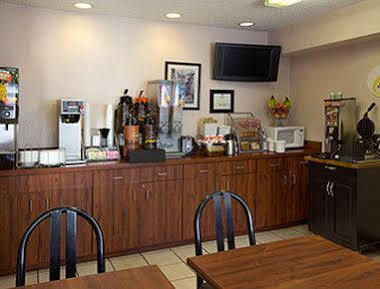 Super 8 By Wyndham Colorado Springs Airport Μοτέλ Εξωτερικό φωτογραφία